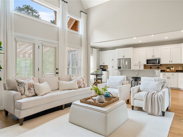 Photo of 1036 N Shore Drive