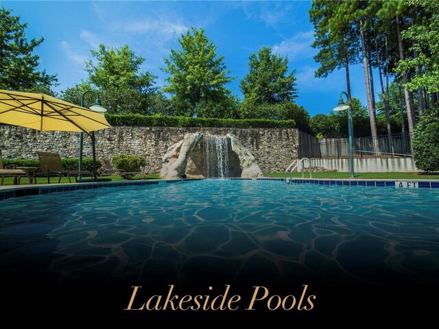 Photo of 217 Featherstone Drive