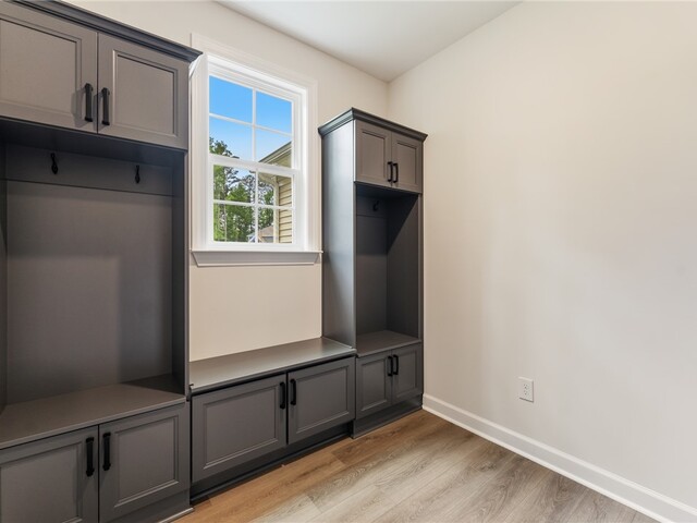 Photo of 705 Weathered Oak Way