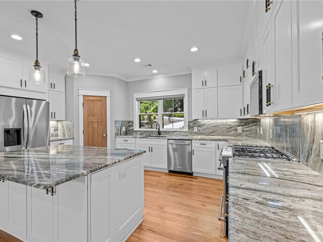 Photo of 709 Keowee Bay Circle