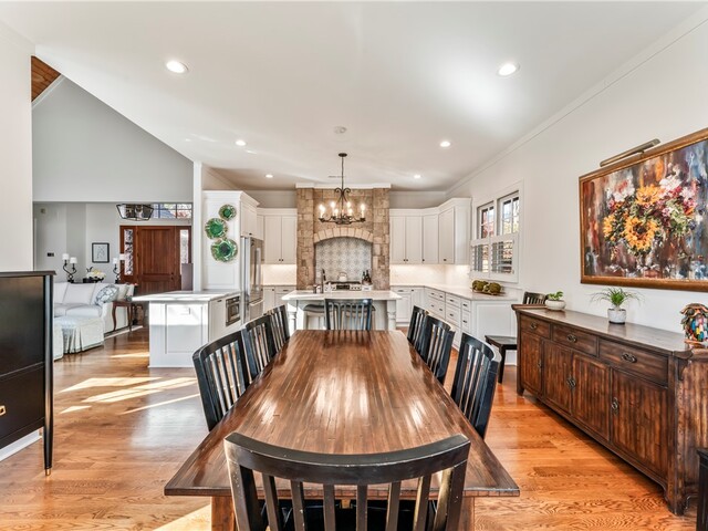 Photo of 805 Top Ridge Drive