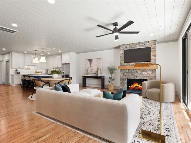 Photo of 214 Holiday E Avenue