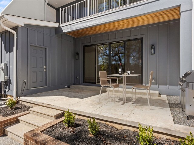 Photo of 214 Holiday E Avenue