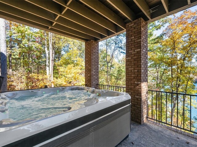 Photo of 338 Long Cove Trail