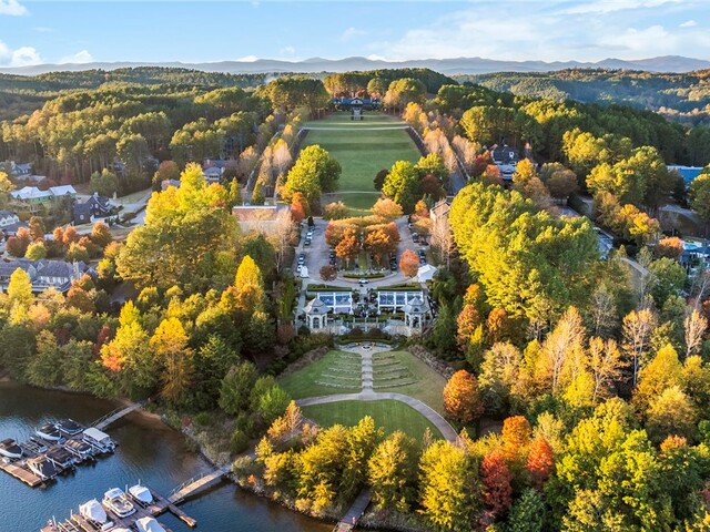 Photo of 374 Peninsula Ridge