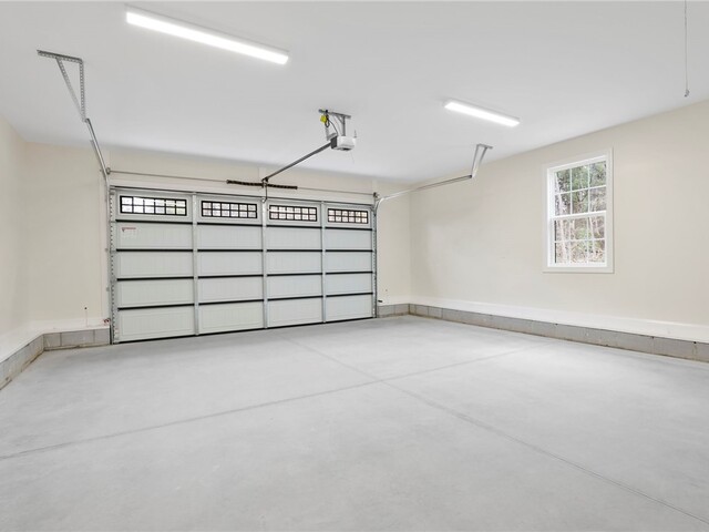 Photo of 1005 Cove Circle