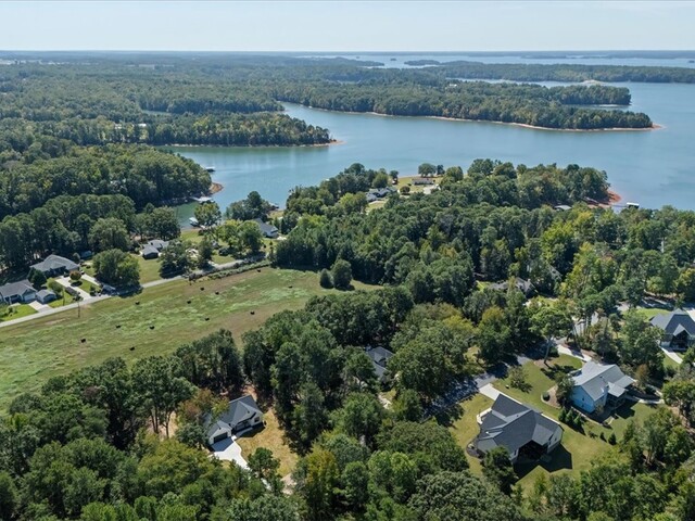 Photo of 1005 Cove Circle