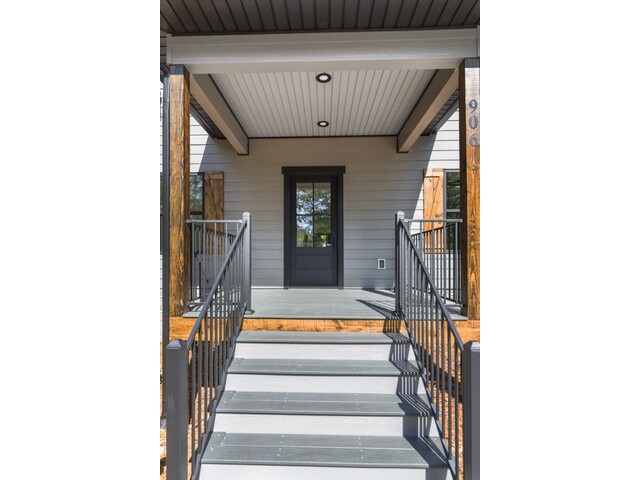 Photo of 906 Fairfield Drive