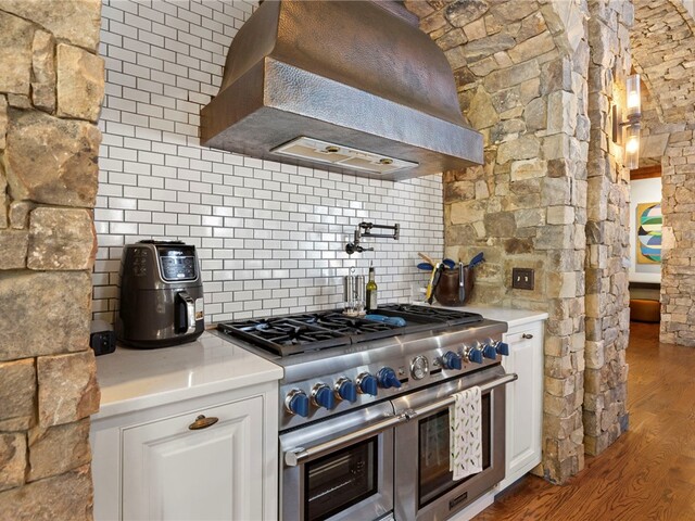 Photo of 208 Deep Cove Point