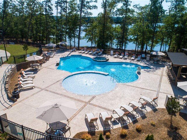 Photo of 13500 Clemson Boulevard