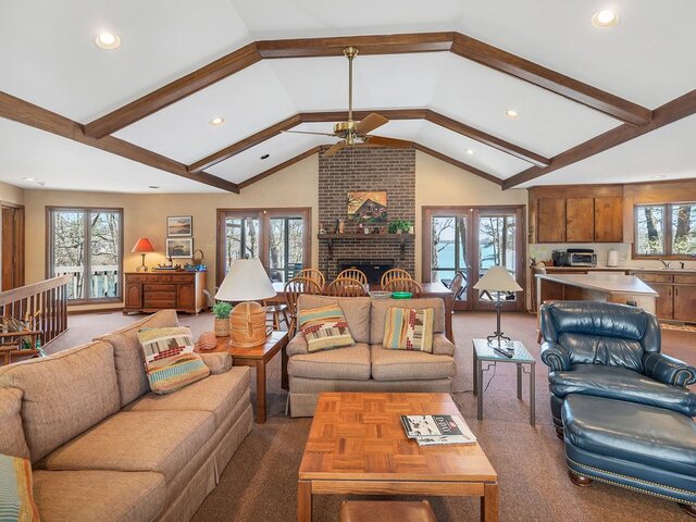 Photo of 738 Seminole Point Road