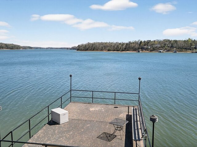 Photo of 738 Seminole Point Road