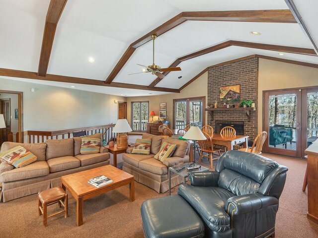 Photo of 738 Seminole Point Road