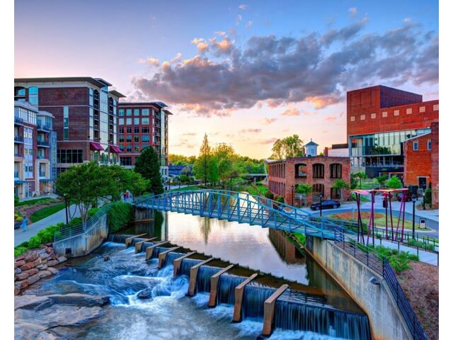 Photo of 315 Highridge Parkway