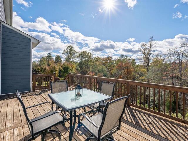 Photo of 228 Chinook Drive