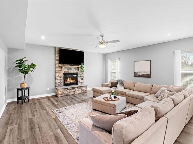 Photo of 228 Chinook Drive