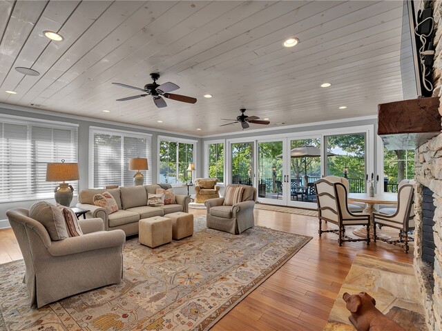 Photo of 422 Pileated Woodpecker