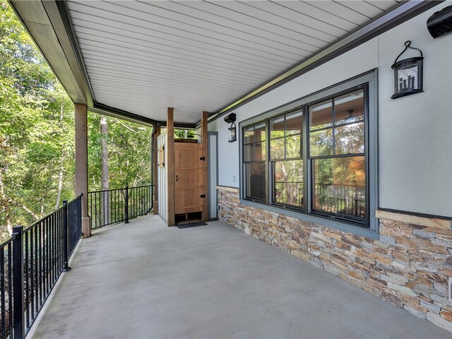 Photo of 422 Pileated Woodpecker