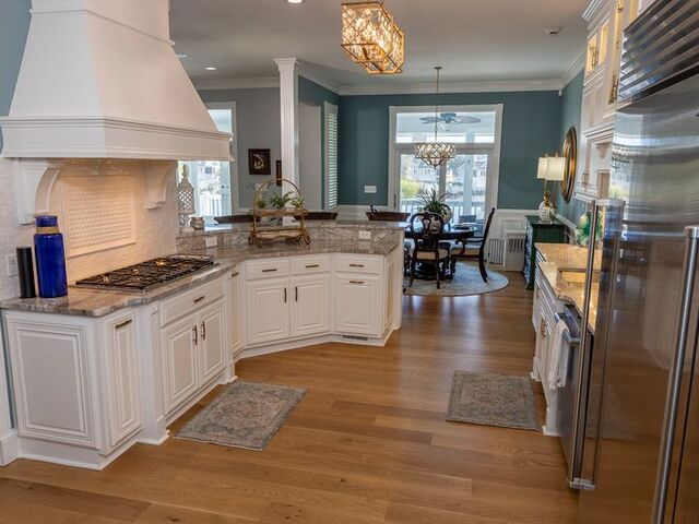 Photo of 4894 Eastport Boulevard