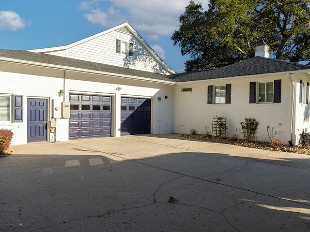 Photo of 4894 Eastport Boulevard