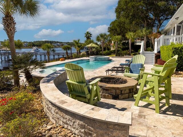 Photo of 4894 Eastport Boulevard