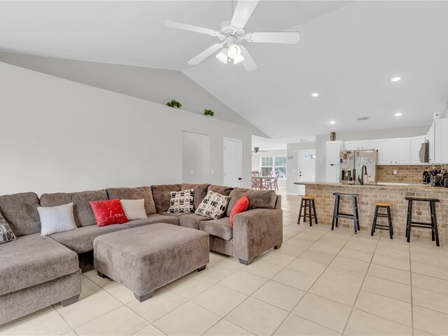 Photo of 129 Saint James Court