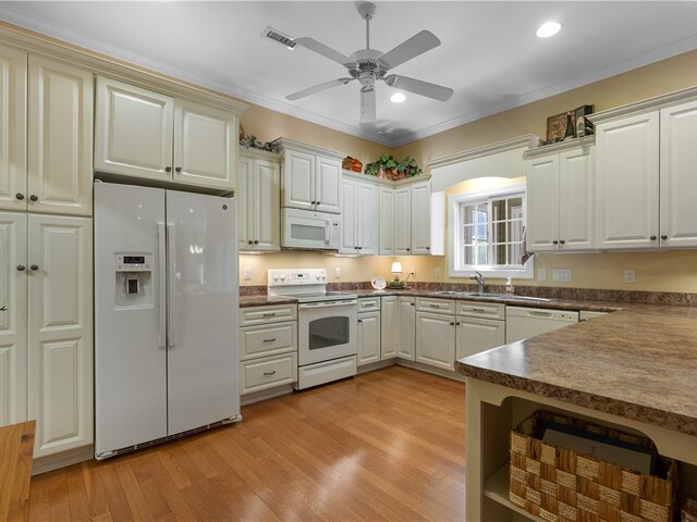 Photo of 3 Cardinal Point