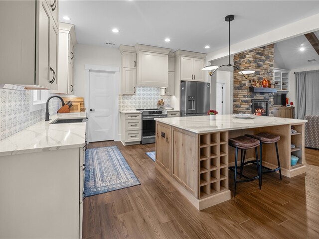 Photo of 113 South Oak Pointe Drive