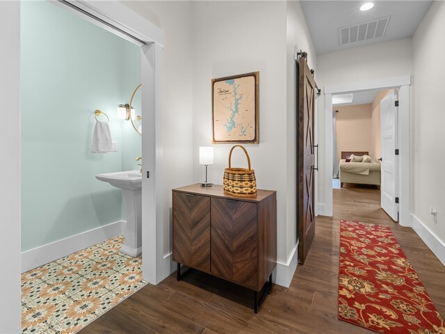 Photo of 113 South Oak Pointe Drive