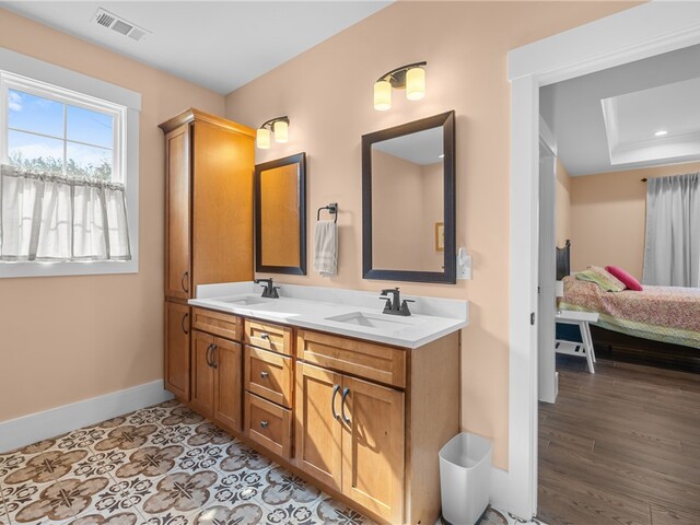 Photo of 113 South Oak Pointe Drive