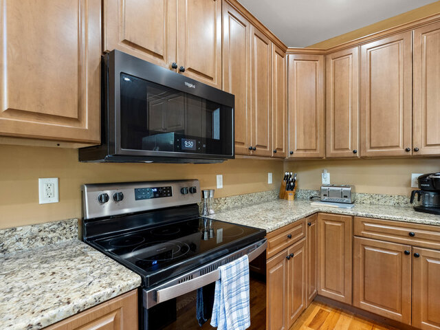 Photo of 215 Serenity Bay Drive