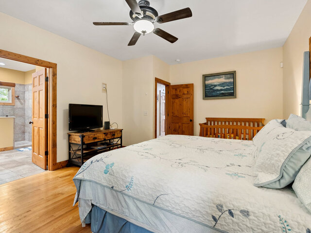 Photo of 215 Serenity Bay Drive