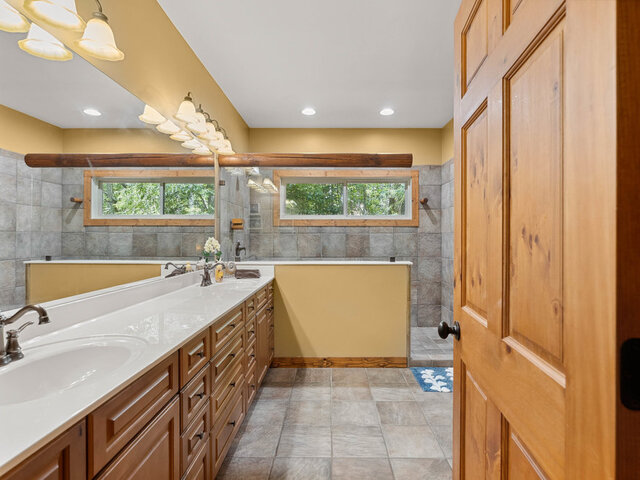 Photo of 215 Serenity Bay Drive