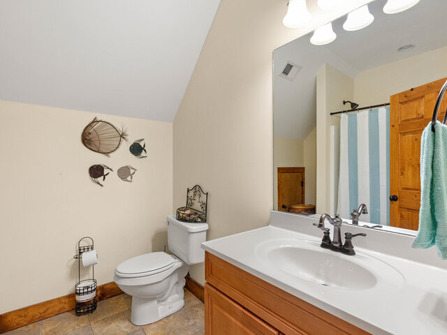 Photo of 215 Serenity Bay Drive