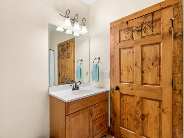 Photo of 215 Serenity Bay Drive