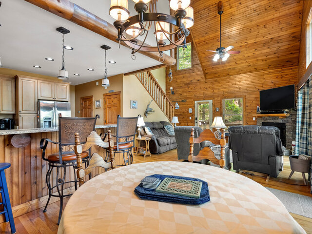 Photo of 215 Serenity Bay Drive