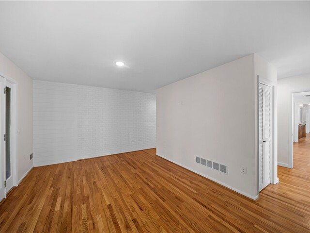 Photo of 333 Woodland Way