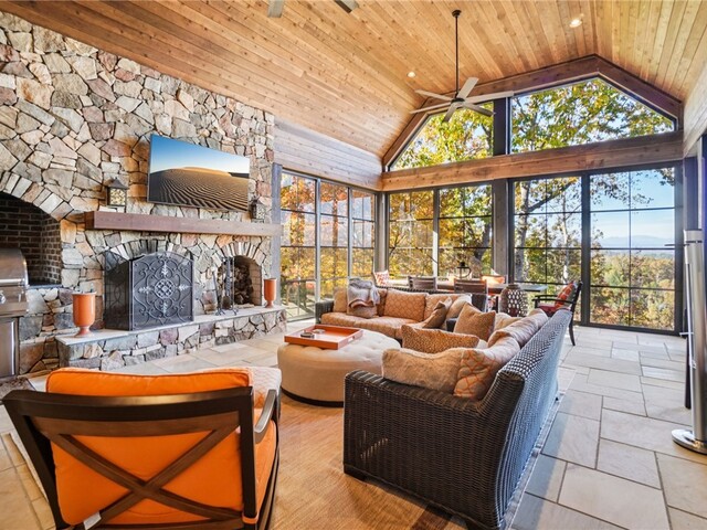 Photo of 812 Top Ridge Drive