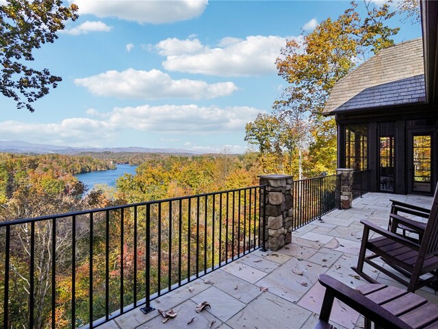 Photo of 812 Top Ridge Drive