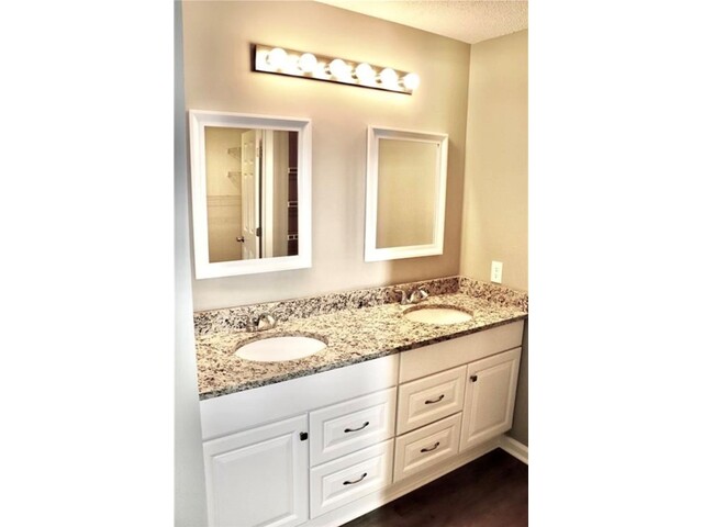 Photo of 1101 Ravenswood Drive