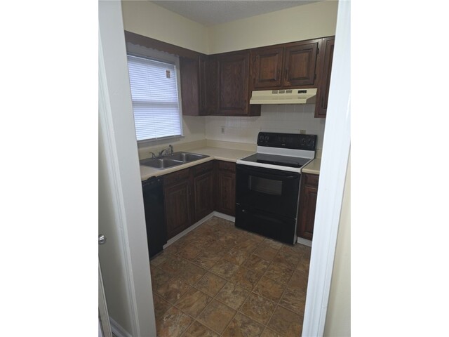 Photo of 1108 Tiger Boulevard