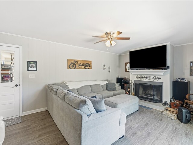 Photo of 303 Edgewater Drive