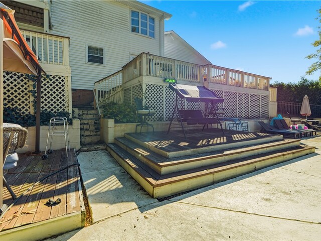 Photo of 303 Edgewater Drive