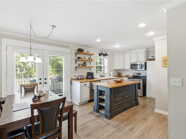 Photo of 303 Edgewater Drive