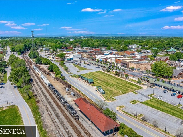 Photo of 710 Evelyn Drive