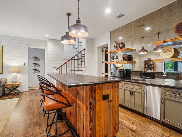 Photo of 366 Peninsula Ridge