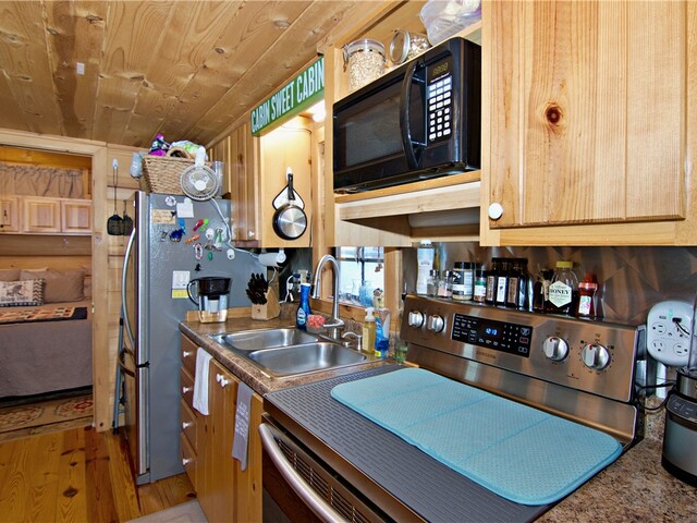 Photo of 669 N Fleetwood Lane