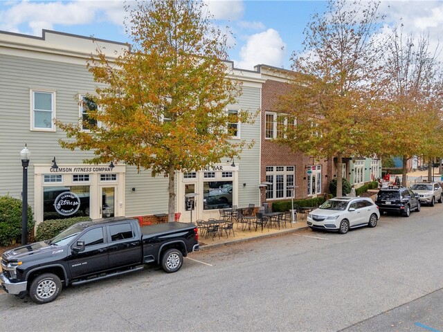 Photo of 190 Thomas Green Boulevard