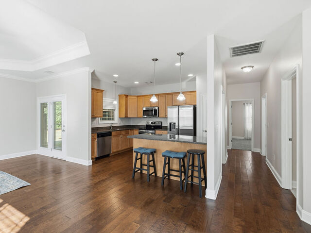 Photo of 121 Olde Towne Drive