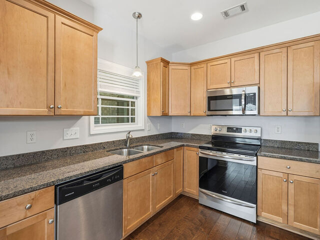 Photo of 121 Olde Towne Drive